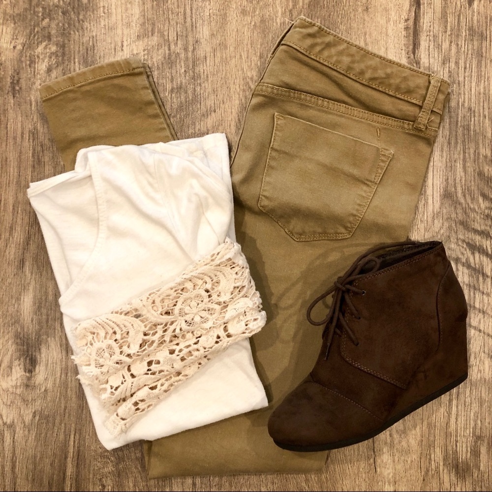 3/$20 Tan jeggings